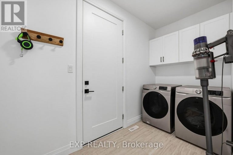 1 - 10038 OXBOW DRIVE, Middlesex Centre (Komoka), Ontario, N0L1R0