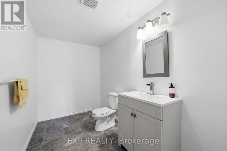 1 - 10038 OXBOW DRIVE, Middlesex Centre (Komoka), Ontario, N0L1R0