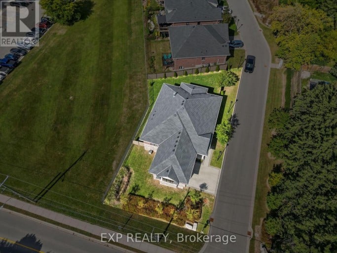 1 - 10038 OXBOW DRIVE, Middlesex Centre (Komoka), Ontario, N0L1R0
