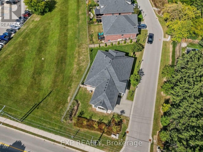 1 - 10038 OXBOW DRIVE, Middlesex Centre (Komoka), Ontario, N0L1R0