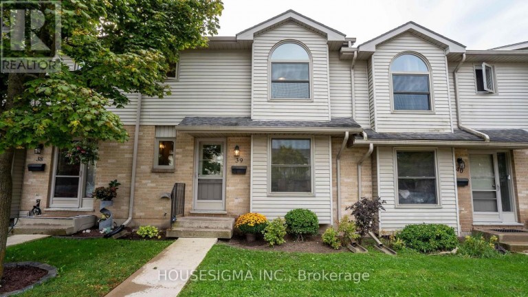39 - 141 CONDOR COURT, London East (East P), Ontario, N5W6A1