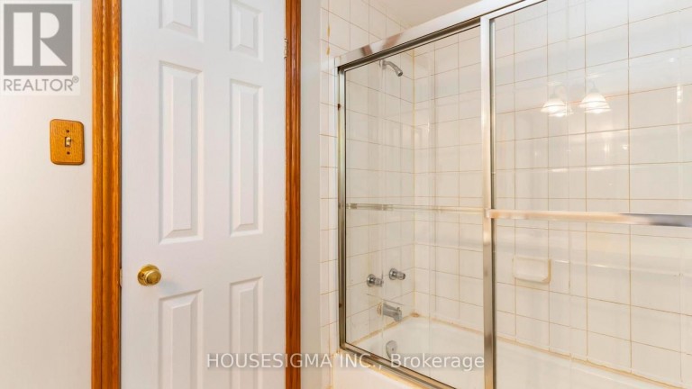 39 - 141 CONDOR COURT, London East (East P), Ontario, N5W6A1