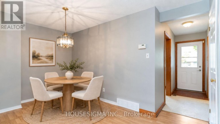 39 - 141 CONDOR COURT, London East (East P), Ontario, N5W6A1