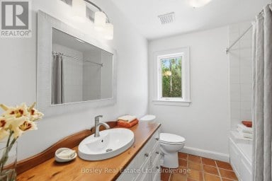 164 BAY STREET W Blue Mountains Ontario photo 32
