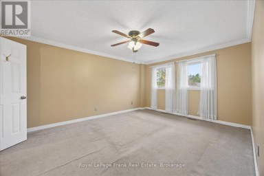 19 LONG DRIVE Whitby (Blue Grass Meadows) Ontario photo 13
