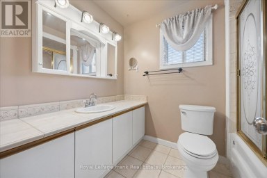 19 LONG DRIVE Whitby (Blue Grass Meadows) Ontario photo 19