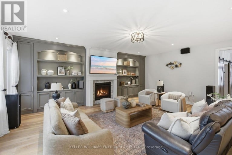 199A SOUTH CHANNEL DRIVE, Georgina (Keswick North), Ontario, L4P2N4