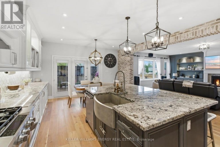 199A SOUTH CHANNEL DRIVE, Georgina (Keswick North), Ontario, L4P2N4