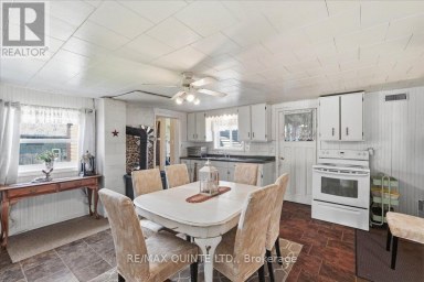 1686 COUNTY ROAD 13 Prince Edward County (South Marysburg Ward) Ontario photo 20