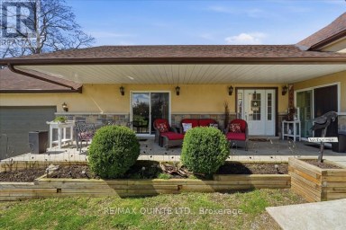 1686 COUNTY ROAD 13 Prince Edward County (South Marysburg Ward) Ontario photo 3