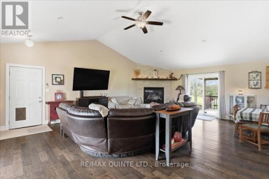 1686 COUNTY ROAD 13 Prince Edward County (South Marysburg Ward) Ontario photo 7