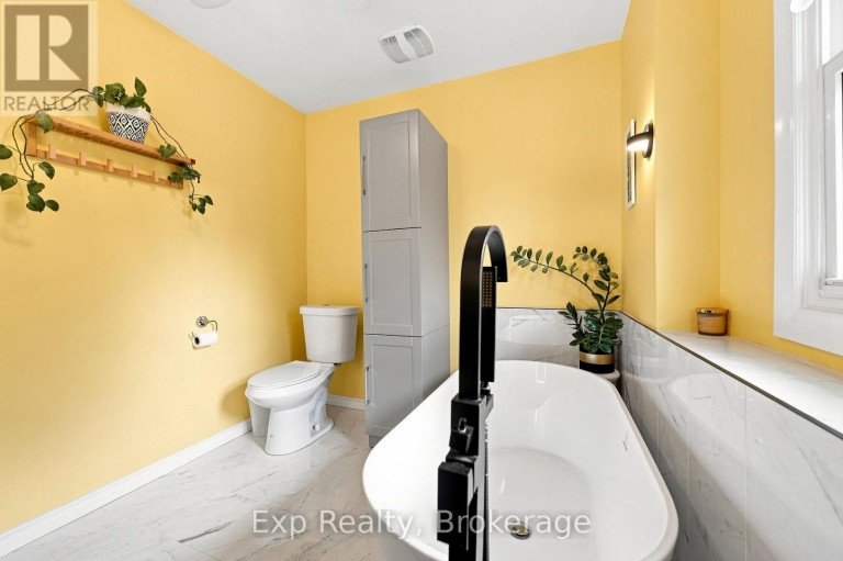 587 SCUTTLEHOLE ROAD, Belleville (Thurlow Ward), Ontario, K0K2V0