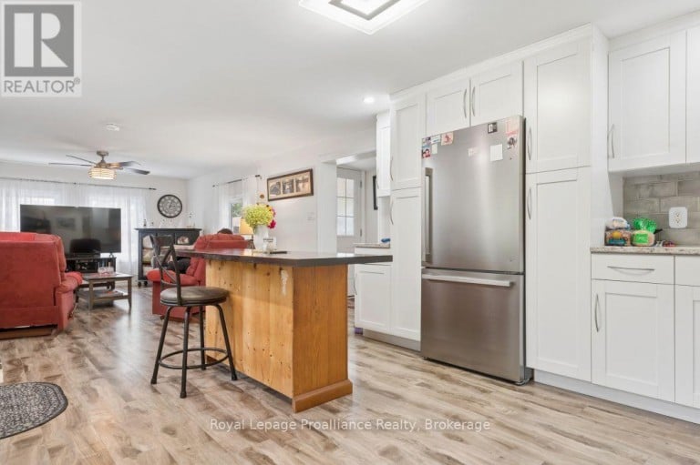 125 - 529 OLD HIGHWAY 2, Quinte West (Sidney Ward), Ontario, K8V5P5