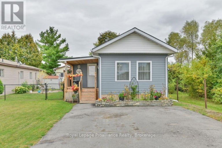 125 - 529 OLD HIGHWAY 2, Quinte West (Sidney Ward), Ontario, K8V5P5