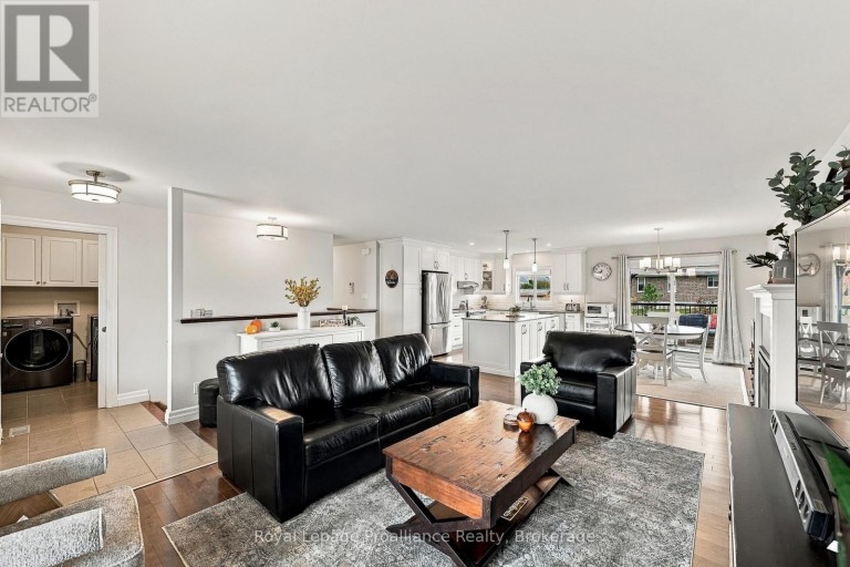 31 AMBROSIA TERRACE, Quinte West (Trenton Ward), Ontario, K8V0G7