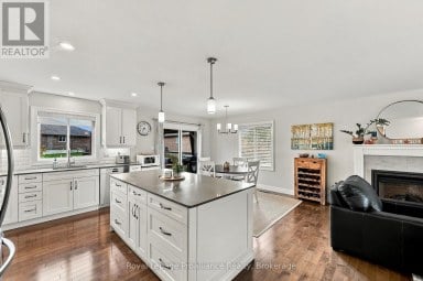31 AMBROSIA TERRACE Quinte West (Trenton Ward) Ontario photo 15