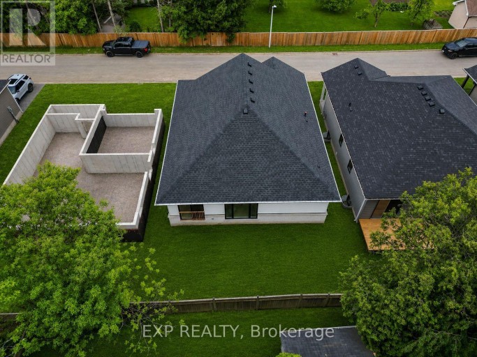 30 - 430 HEAD STREET N, Strathroy-Caradoc (NE), Ontario, N7G2K2