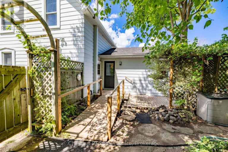 755 4TH AVENUE E, Owen Sound, Ontario, N4K2N5