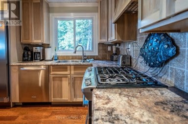 103 SAUGEEN BEACH ROAD Saugeen Shores Ontario photo 12