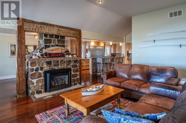 103 SAUGEEN BEACH ROAD, Saugeen Shores, Ontario, N0H2C5