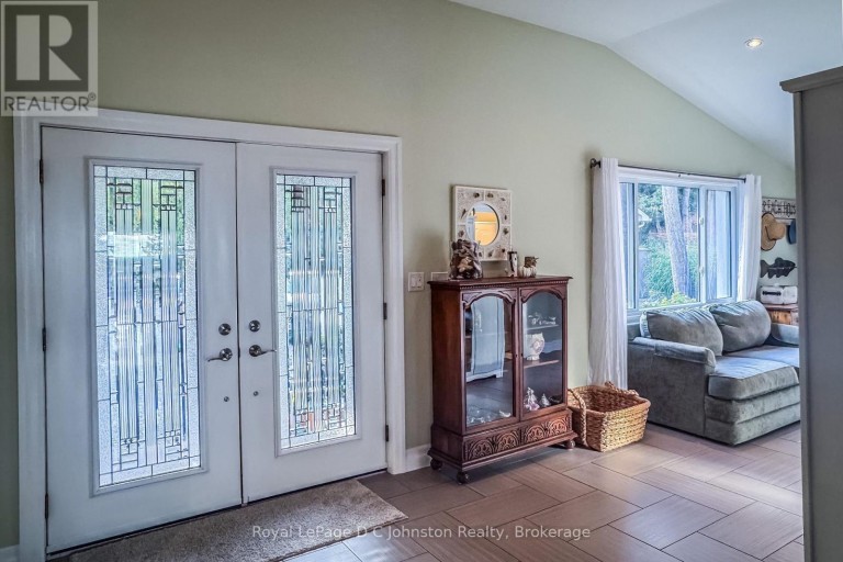 103 SAUGEEN BEACH ROAD, Saugeen Shores, Ontario, N0H2C5