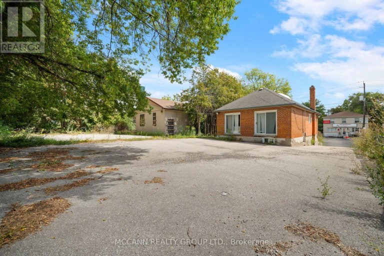 110-112 SHEPPARD AVENUE W, Toronto (Lansing-Westgate), Ontario, M2N1M5