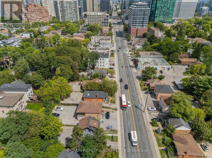 110-112 SHEPPARD AVENUE W, Toronto (Lansing-Westgate), Ontario, M2N1M5
