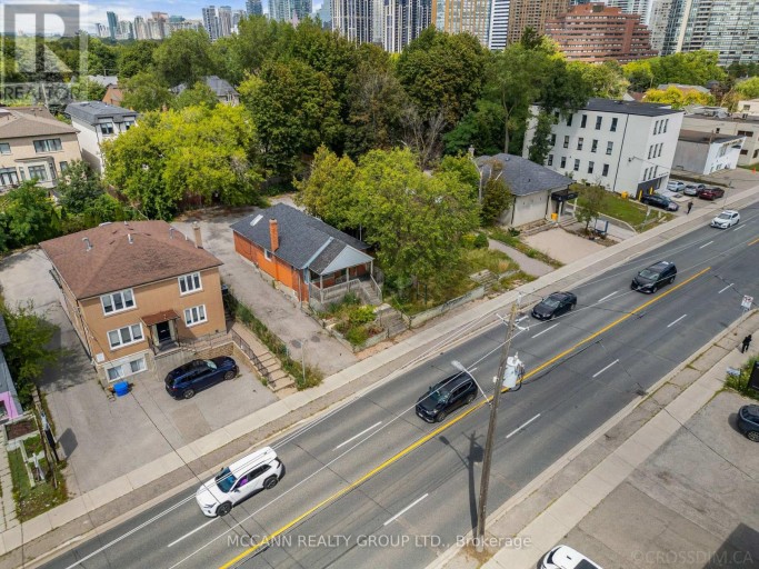 110-112 SHEPPARD AVENUE W, Toronto (Lansing-Westgate), Ontario, M2N1M5