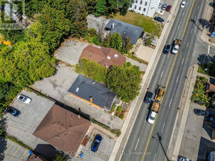 110-112 SHEPPARD AVENUE W, Toronto (Lansing-Westgate), Ontario, M2N1M5