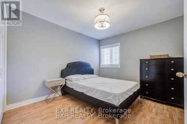 292 SHERIDAN COURT Newmarket (Gorham-College Manor) Ontario photo 14