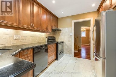 68 FULLERTON CRESCENT Markham (Milliken Mills West) Ontario photo 9