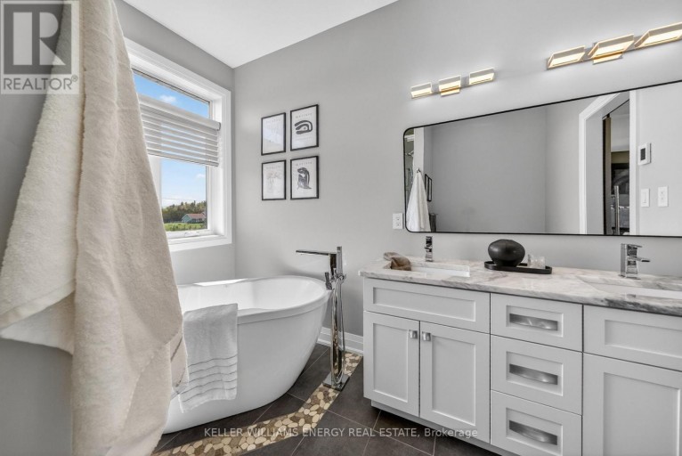 108 FOSTER ROAD, Prince Edward County (Sophiasburg Ward), Ontario, K0K1W0