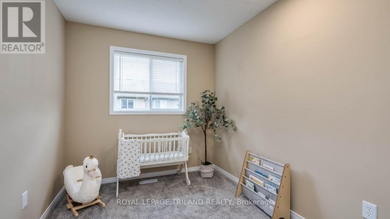 17 - 1600 MICKLEBOROUGH DRIVE, London North (North I), Ontario, N6G5R9