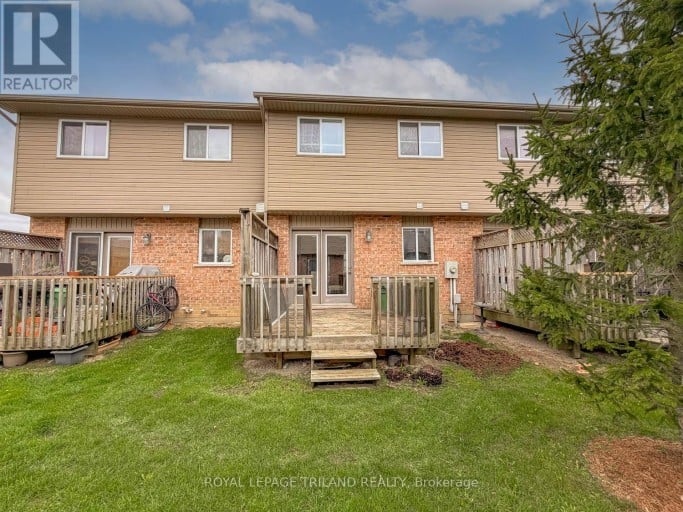 17 - 1600 MICKLEBOROUGH DRIVE, London North (North I), Ontario, N6G5R9