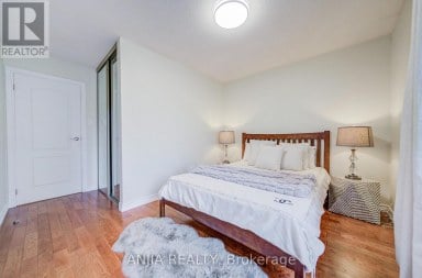 3 MOSSBROOK CRESCENT Toronto (Steeles) Ontario photo 20