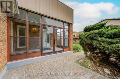 3 MOSSBROOK CRESCENT Toronto (Steeles) Ontario photo 3