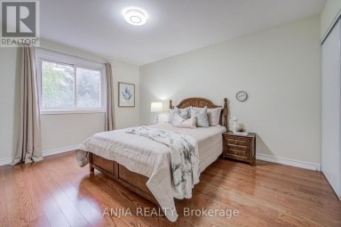 3 MOSSBROOK CRESCENT Toronto (Steeles) Ontario photo 32