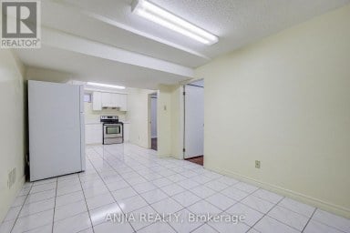 3 MOSSBROOK CRESCENT Toronto (Steeles) Ontario photo 40