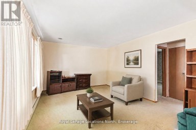 2 BUIST STREET Clearview (Nottawa) Ontario photo 12