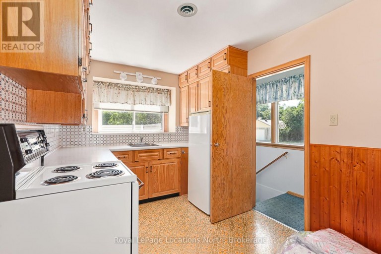 2 BUIST STREET, Clearview (Nottawa), Ontario, L0M1P0
