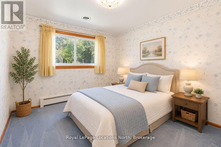 2 BUIST STREET, Clearview (Nottawa), Ontario, L0M1P0