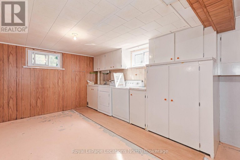 2 BUIST STREET, Clearview (Nottawa), Ontario, L0M1P0