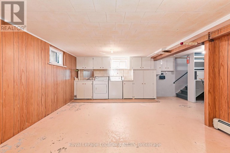 2 BUIST STREET, Clearview (Nottawa), Ontario, L0M1P0