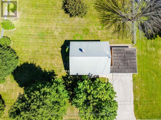 2 BUIST STREET, Clearview (Nottawa), Ontario, L0M1P0