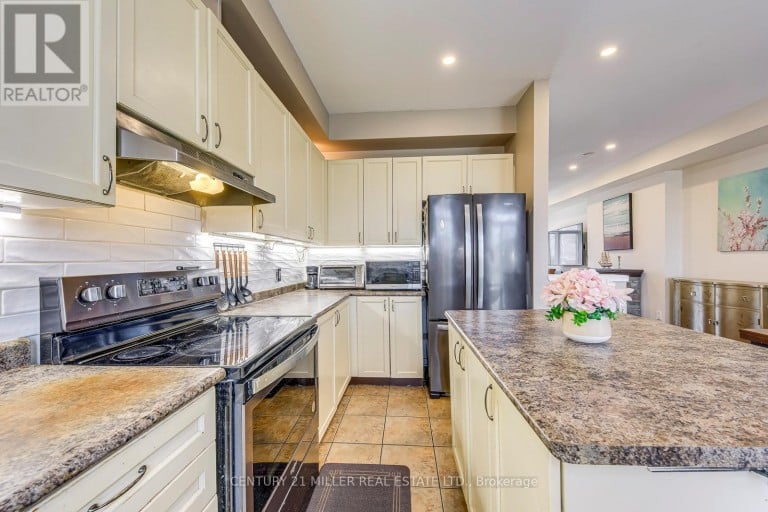 3117 JOEL KERBEL PLACE, Mississauga (Applewood), Ontario, L4Y0B1