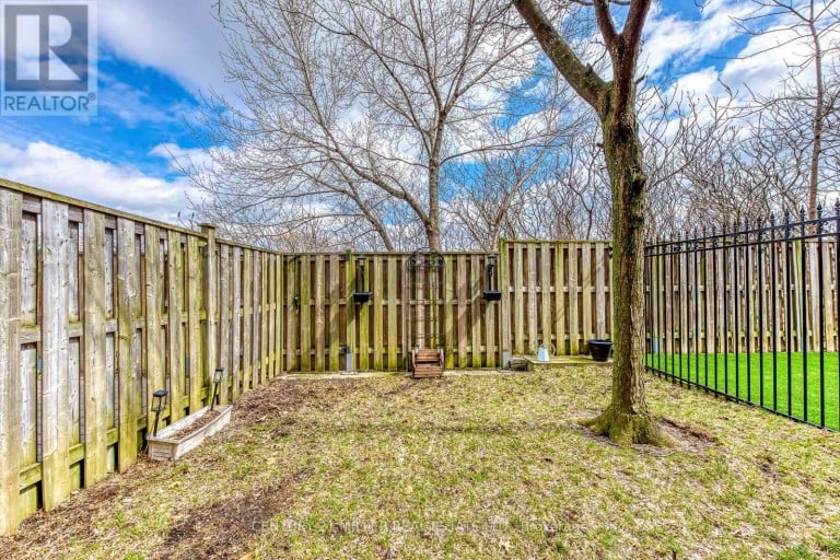 3117 JOEL KERBEL PLACE, Mississauga (Applewood), Ontario, L4Y0B1