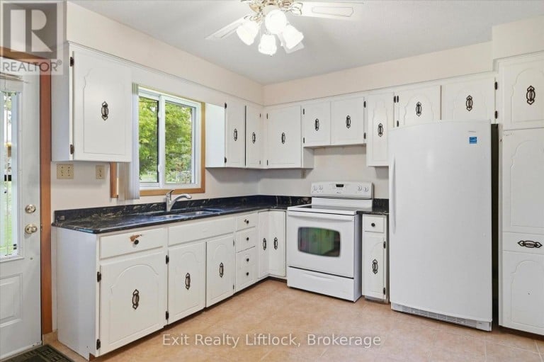 842 CHEMONGVIEW DRIVE, Selwyn, Ontario, K0L1T0
