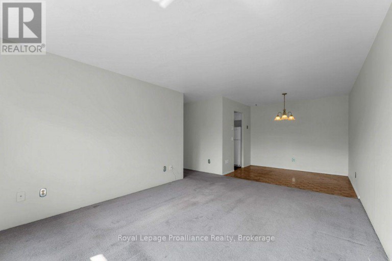 509 - 358 QUEEN MARY ROAD, Kingston (West of Sir John A. Blvd), Ontario, K7M7E8