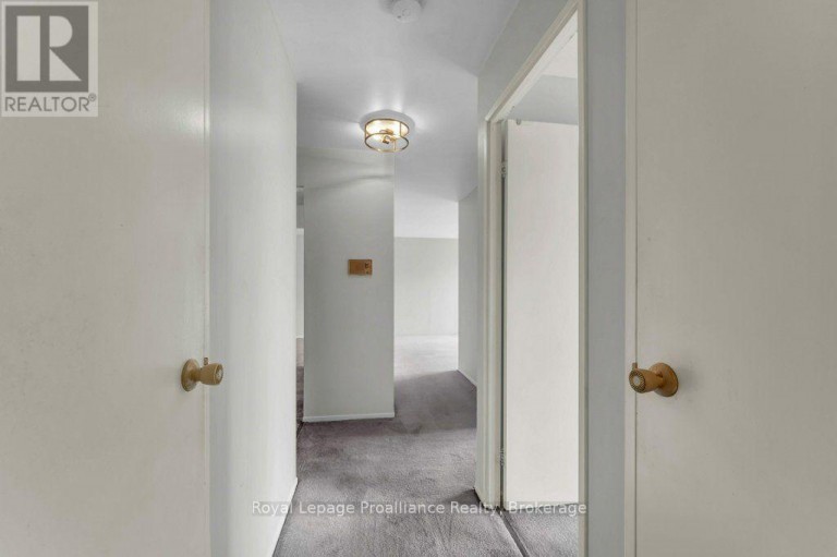 509 - 358 QUEEN MARY ROAD, Kingston (West of Sir John A. Blvd), Ontario, K7M7E8