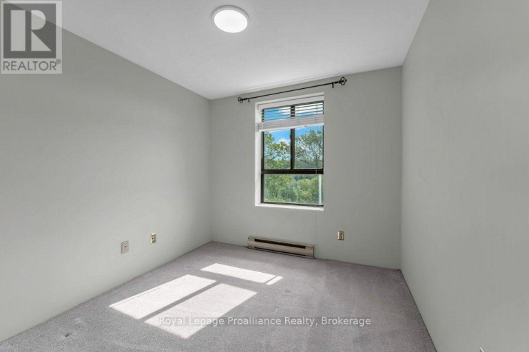 509 - 358 QUEEN MARY ROAD, Kingston (West of Sir John A. Blvd), Ontario, K7M7E8